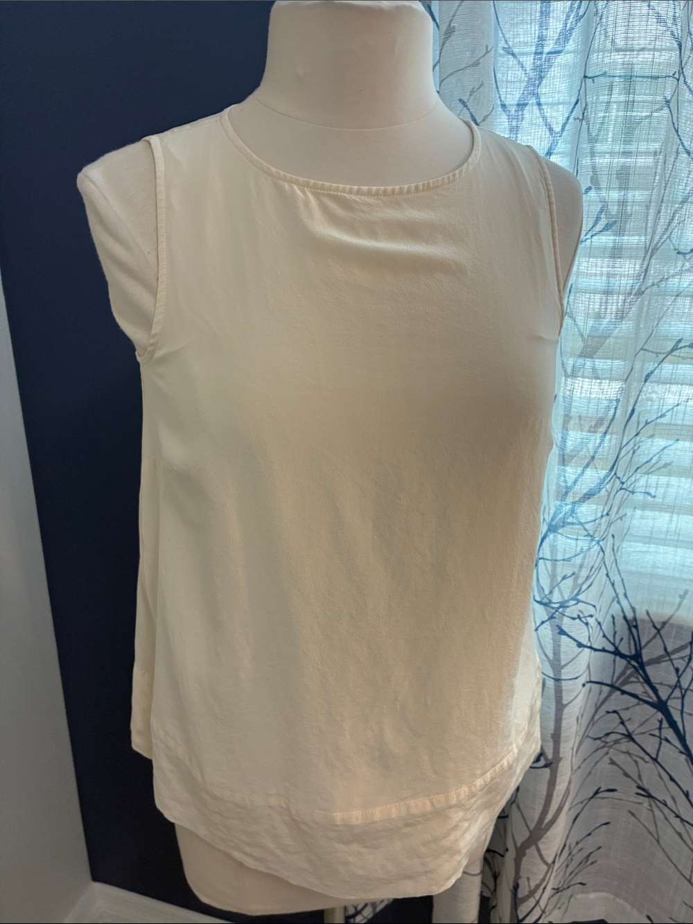 Garnet Hill Silk Sleeveless Button Back Blouse